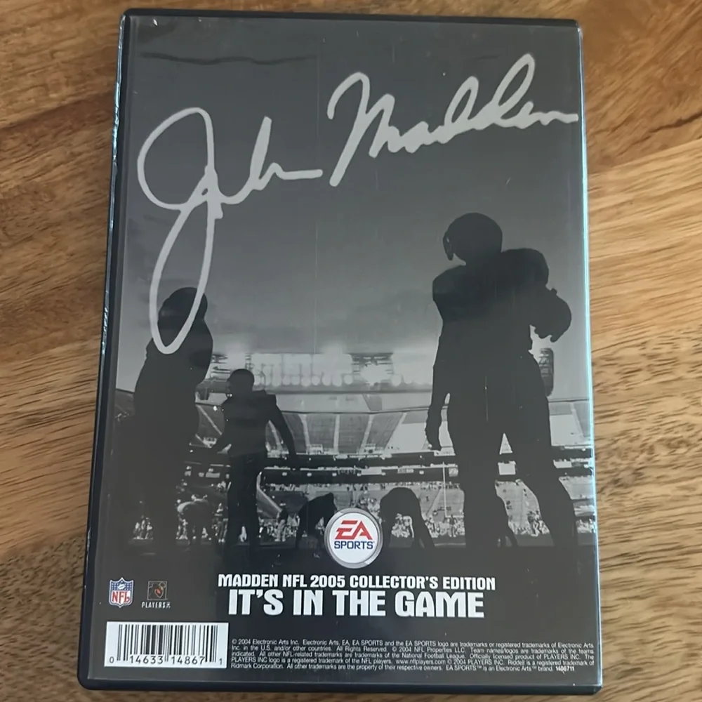 Madden NFL 2005 Collector's Playstation 2 PS2 Complete With Slipcover